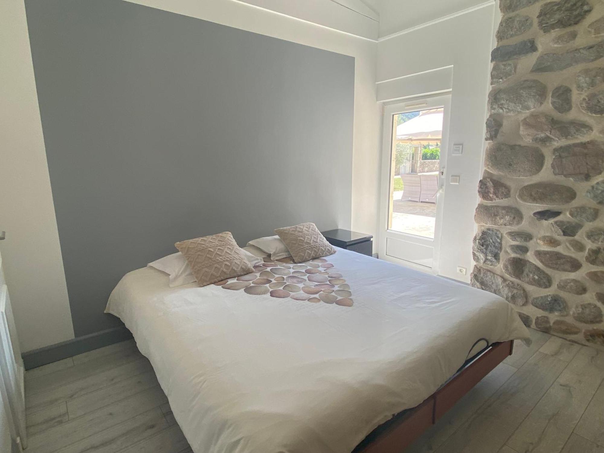 Bed and Breakfast Domaine Les Buis Saint-Fortunat-sur-Eyrieux Exterior foto