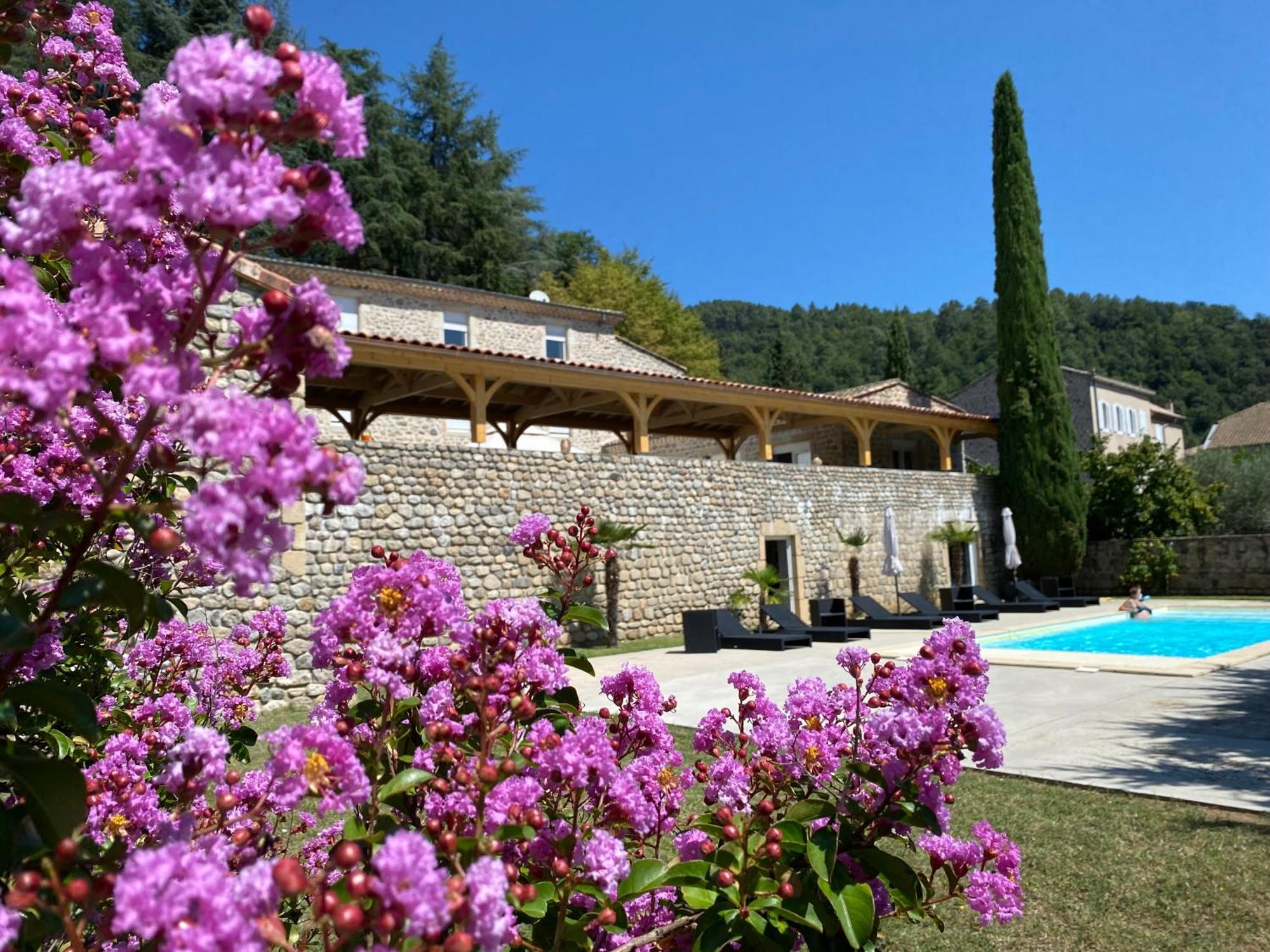 Bed and Breakfast Domaine Les Buis Saint-Fortunat-sur-Eyrieux Exterior foto