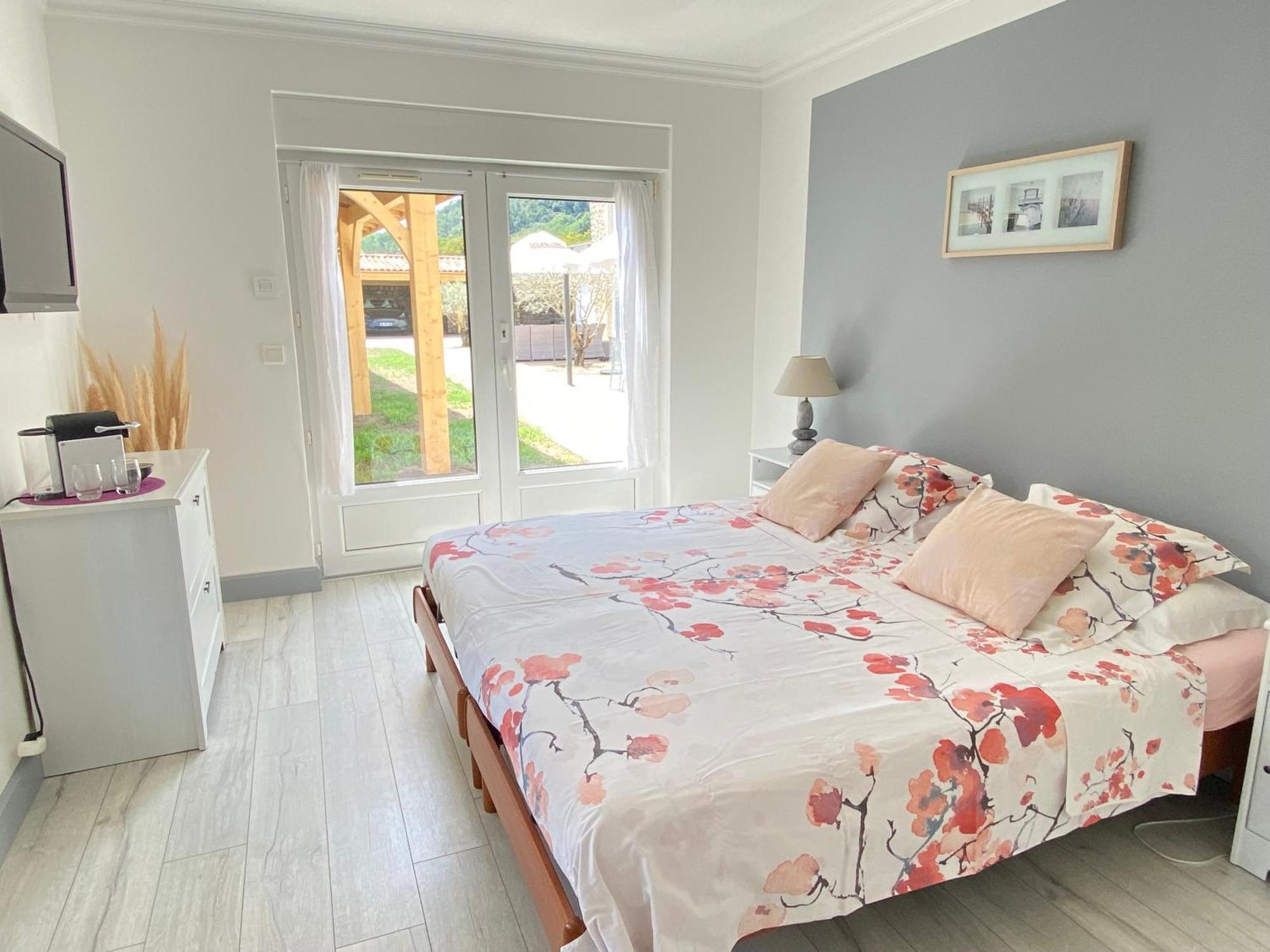 Bed and Breakfast Domaine Les Buis Saint-Fortunat-sur-Eyrieux Exterior foto